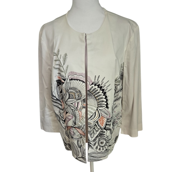 Elegant Chico' Floral Print Women's Jacket - Picture 2 of 9